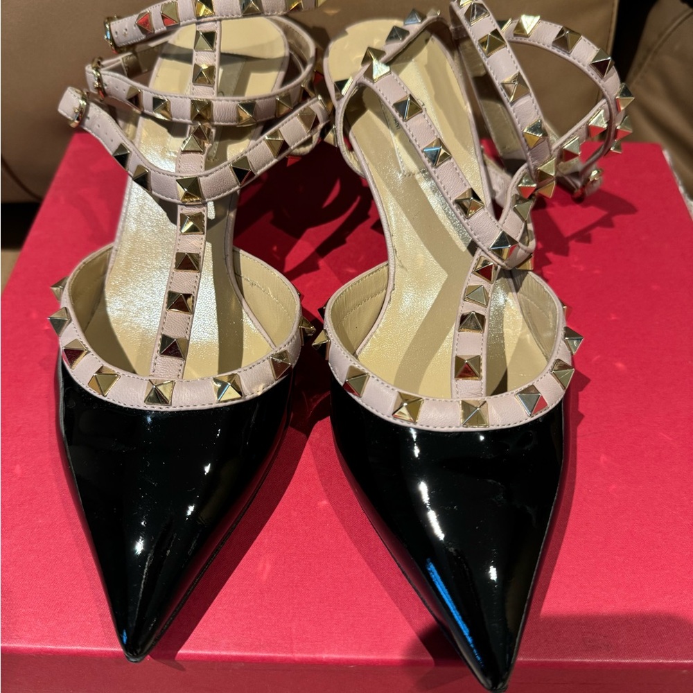 Valentino Garavani pumps